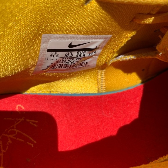 Nike Kyrie 4 70s ‘Decades Pack’ - Picture 5 of 9